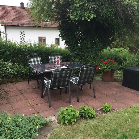 Im Gruenen Illschwang